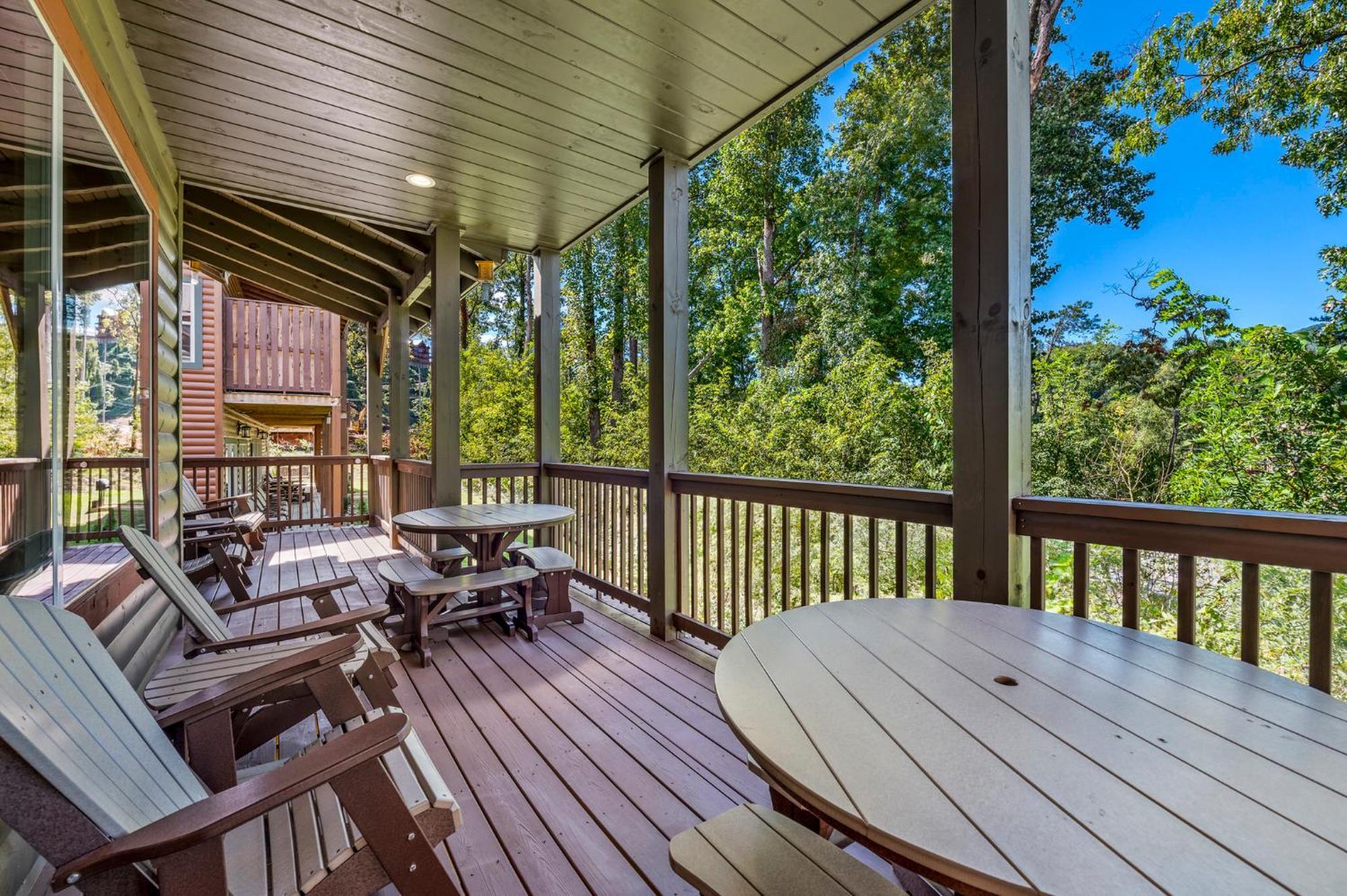 The Mighty Crabapple Manor By Stony Brook Cabins Гатлинбург Экстерьер фото